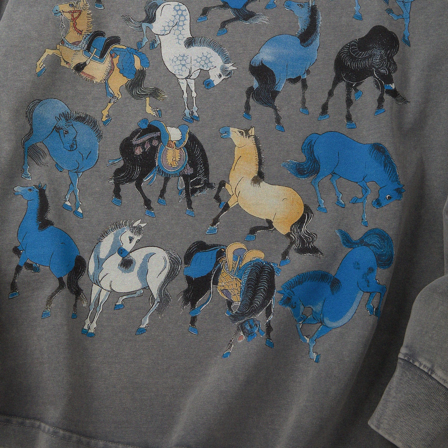 【勝つい戦馬】Ukiyo-e Horse Pattern Long Sleeves T-Shirt (Grey)