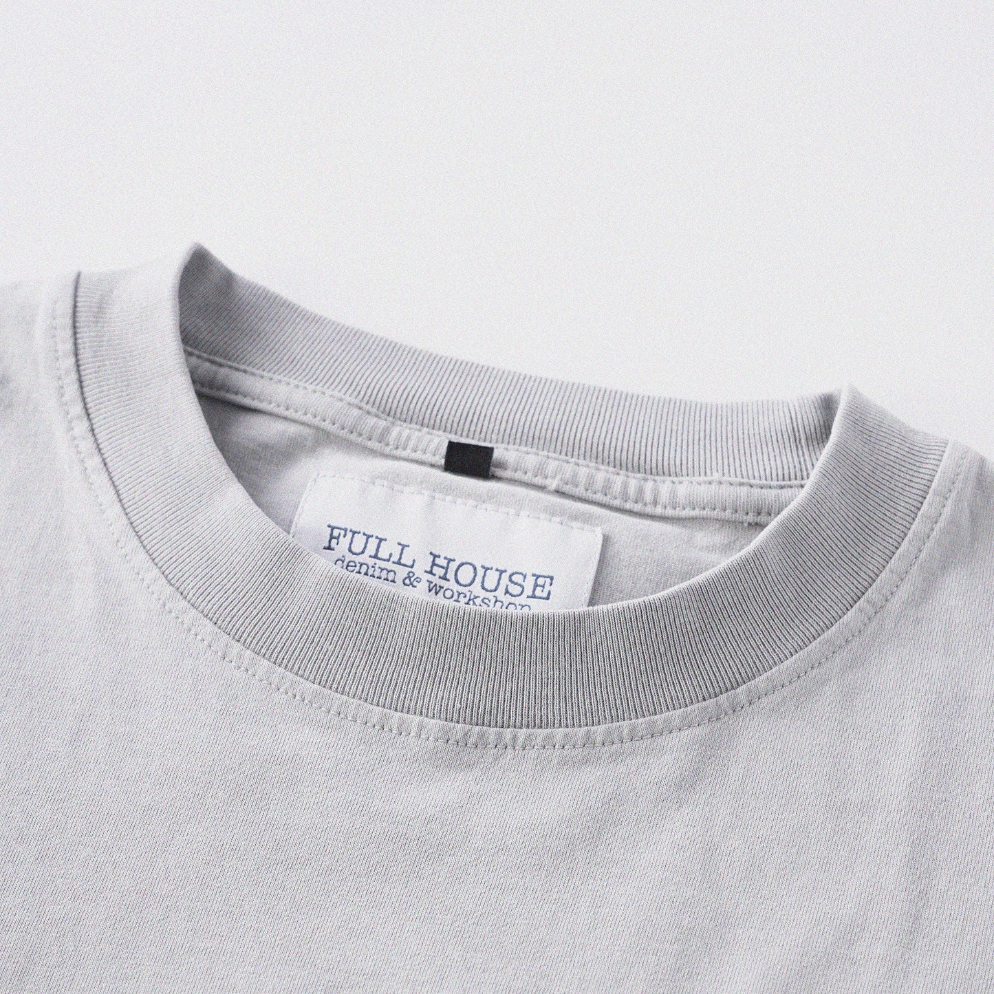 「貓姿二十一」寬鬆箱形 Boxy Tee (淺灰色)
