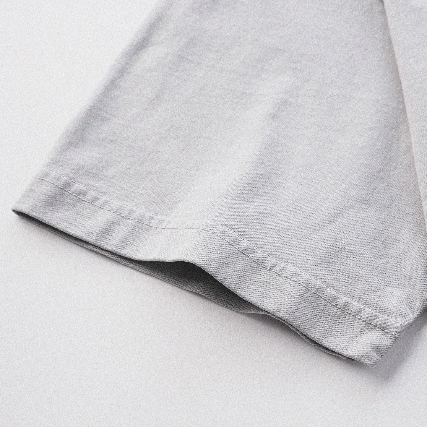 「貓姿二十一」寬鬆箱形 Boxy Tee (淺灰色)