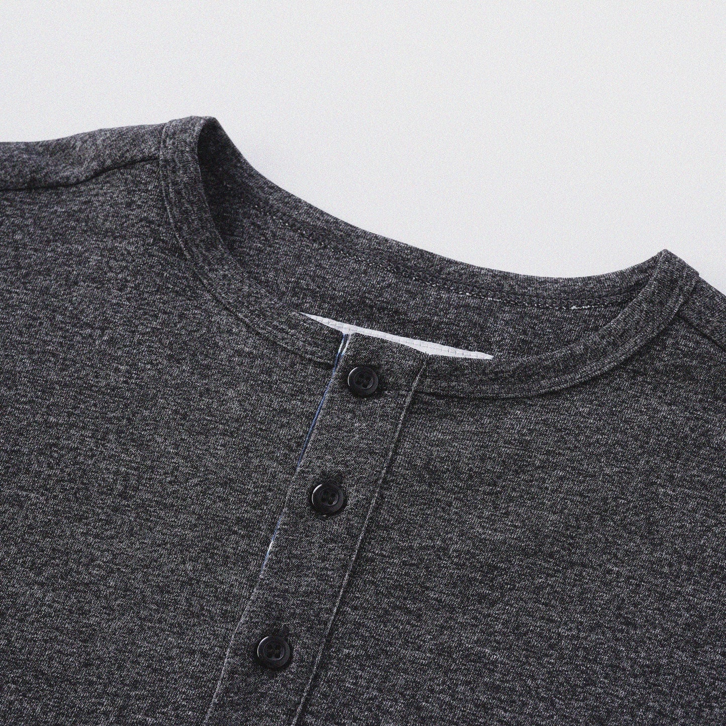 胡椒鹽冷感亨利領T-Shirt（黑色）Salt & Pepper Cooling Henley T-Shirt（Black）