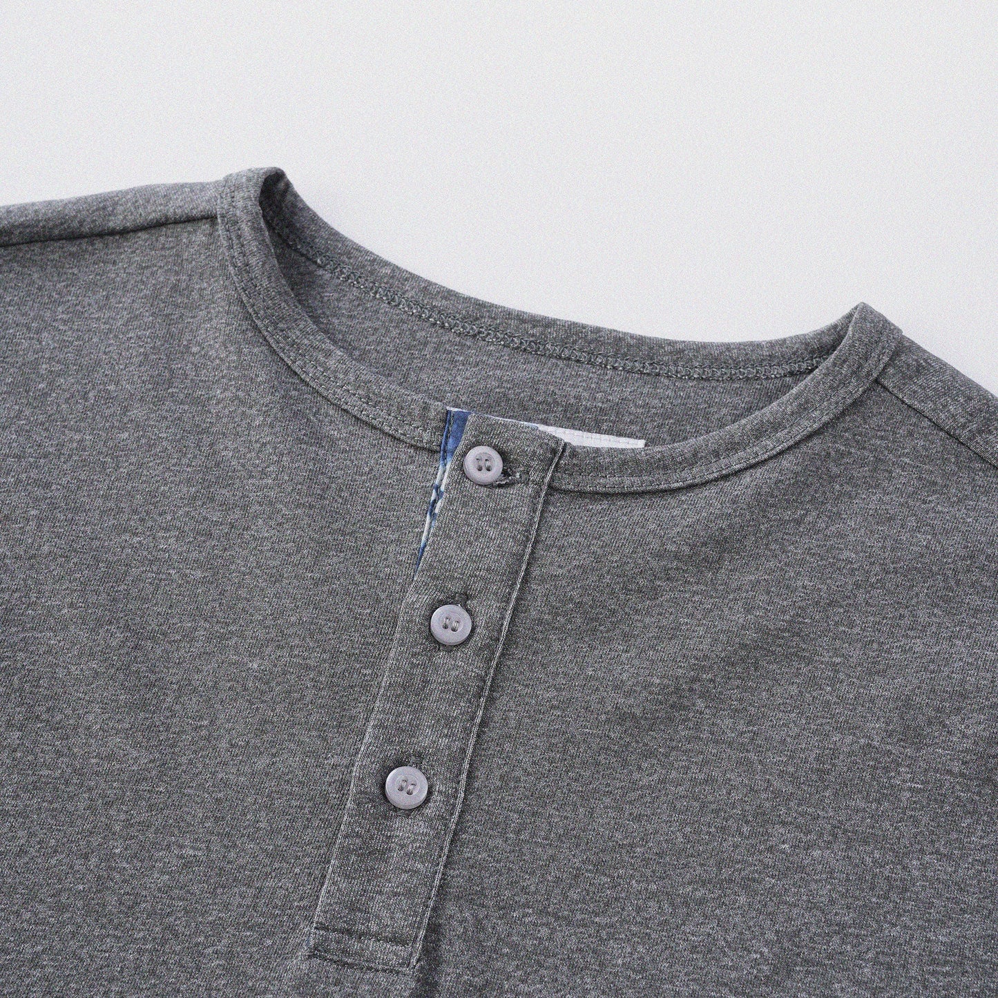 胡椒鹽冷感亨利領T-Shirt（灰色）Salt & Pepper Cooling Henley T-Shirt（GRAY）