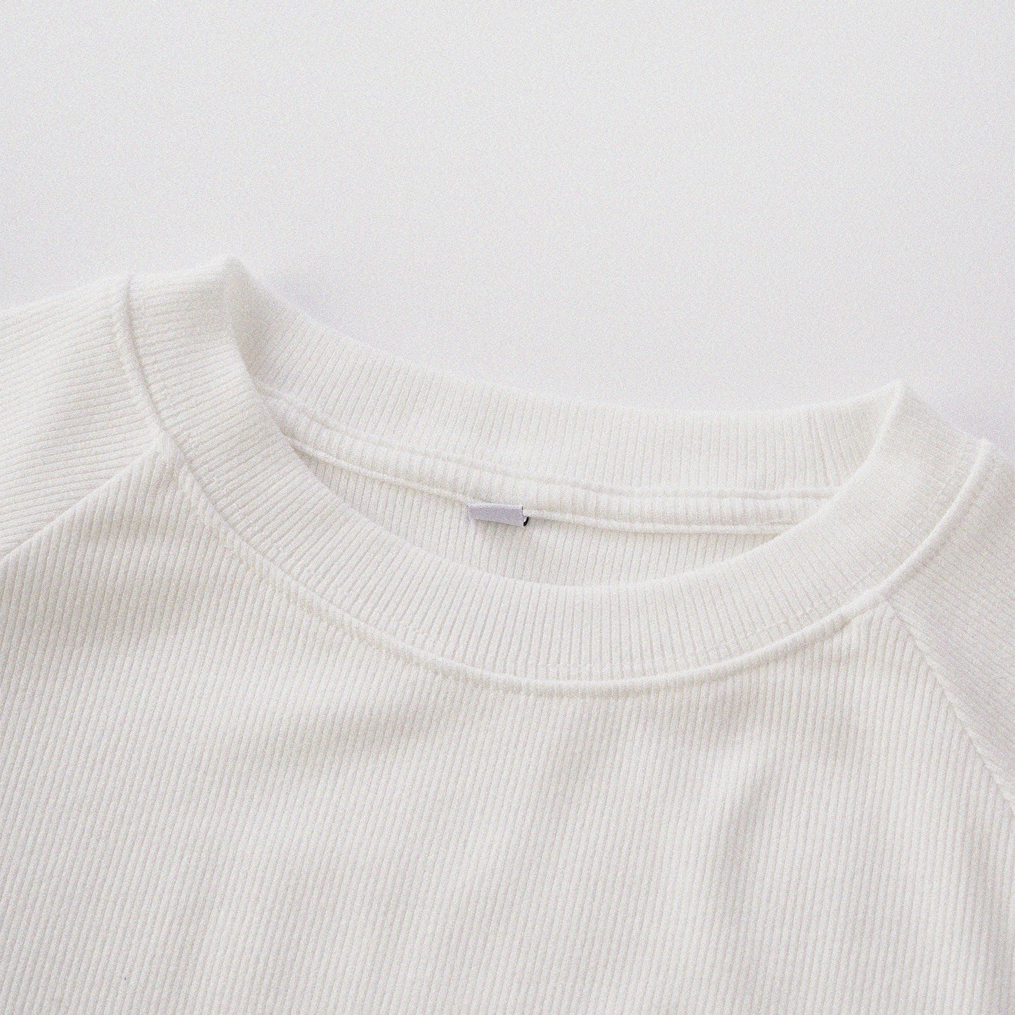 [Shoulder Ver.] Cat‘s Pose Ribbed Raglan T-shirt（Off White）
