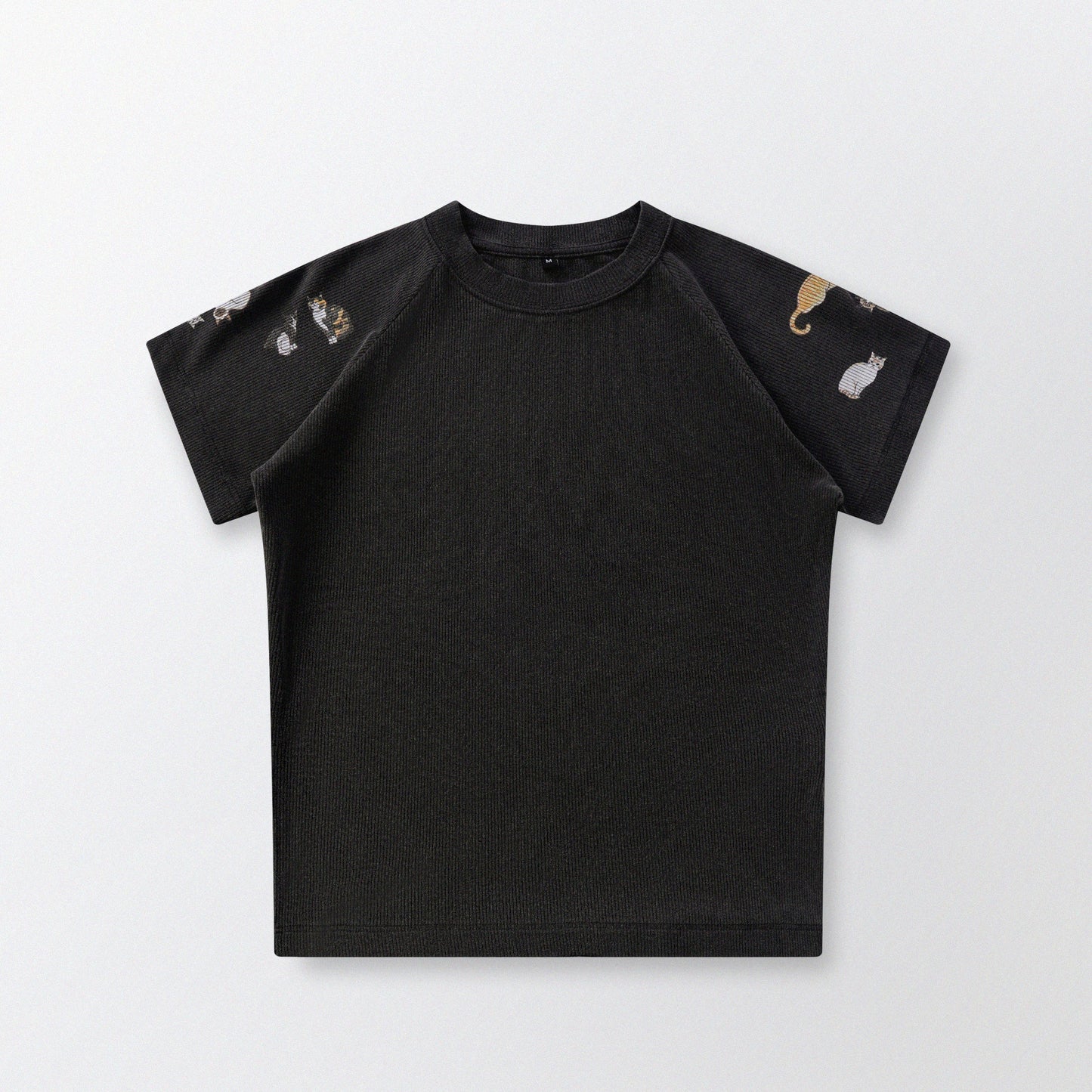 [Shoulder Ver.] Cat‘s Pose Ribbed Raglan T-shirt（Black）