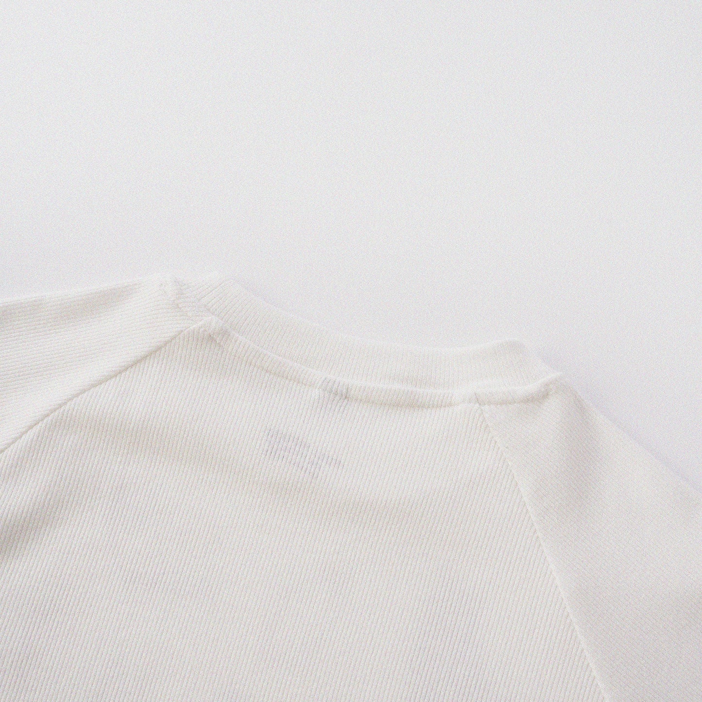 Cat‘s Pose Ribbed Raglan T-shirt（Off White）