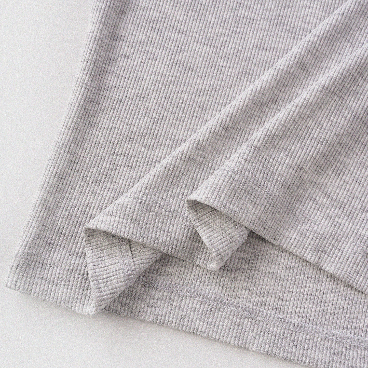 Cat‘s Pose Ribbed Raglan T-shirt（Grey）