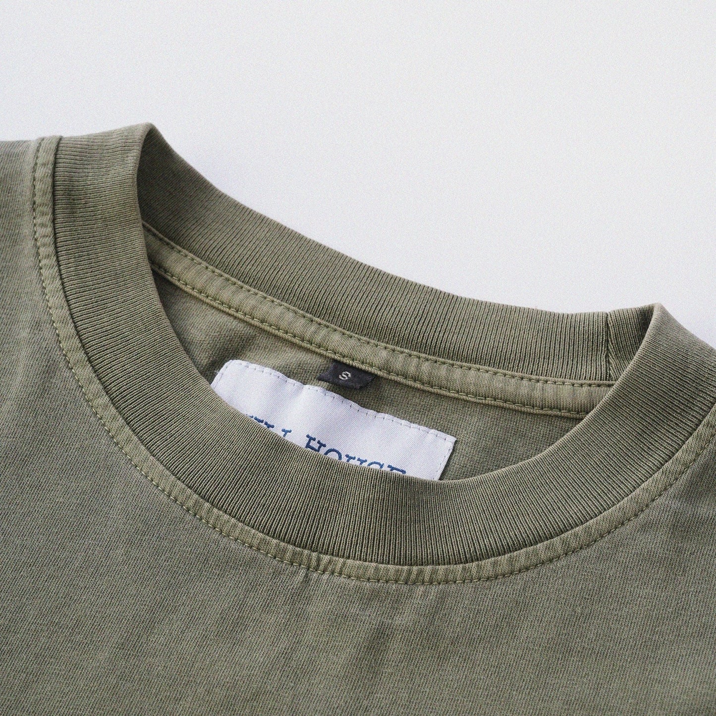 「貓姿二十一」寬鬆箱形 Boxy Tee (橄欖綠) - Full House Denim & Workshop
