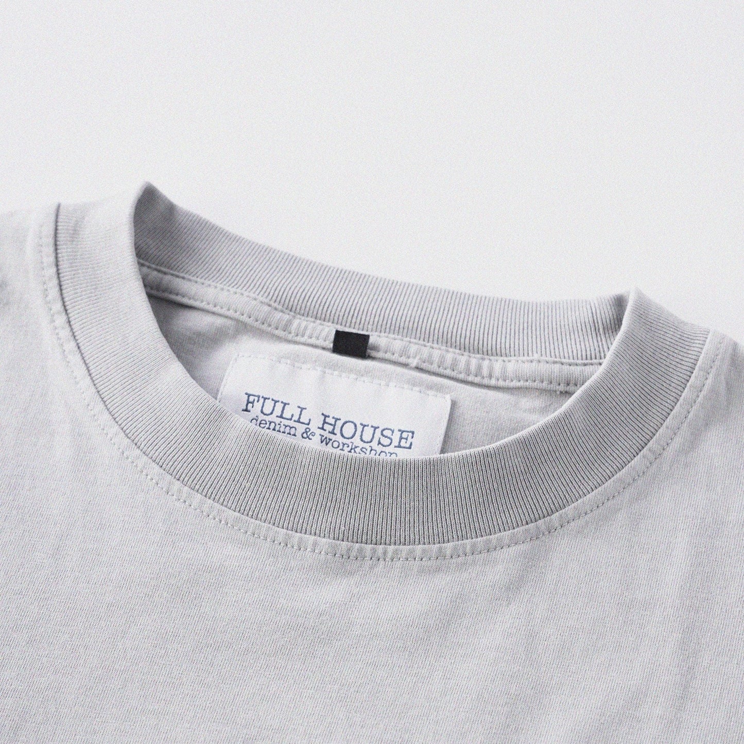 「貓姿二十一」寬鬆箱形 Boxy Tee (淺灰色) - Full House Denim & Workshop