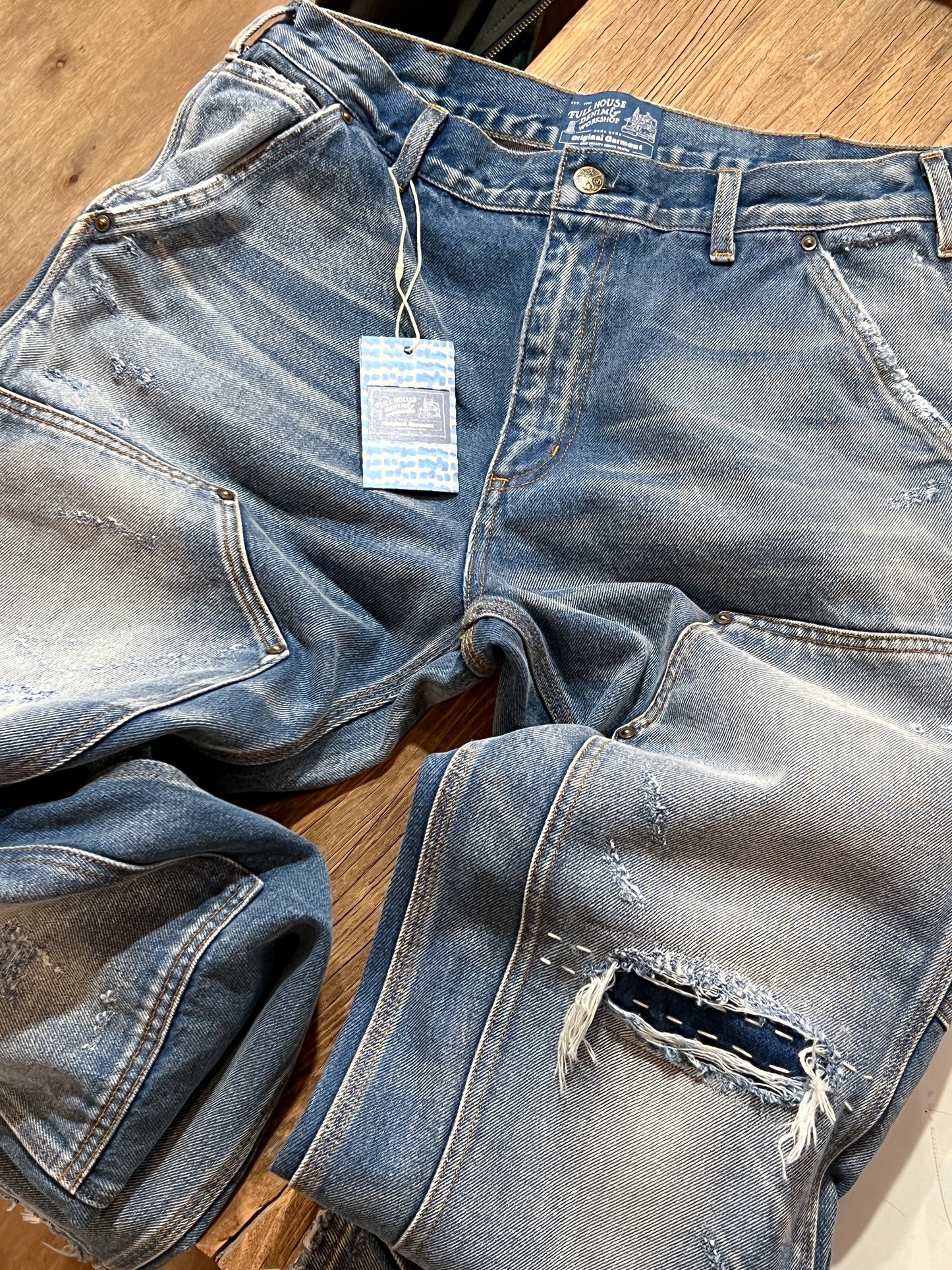 F06 Double Knee Damaged Washed Jeans