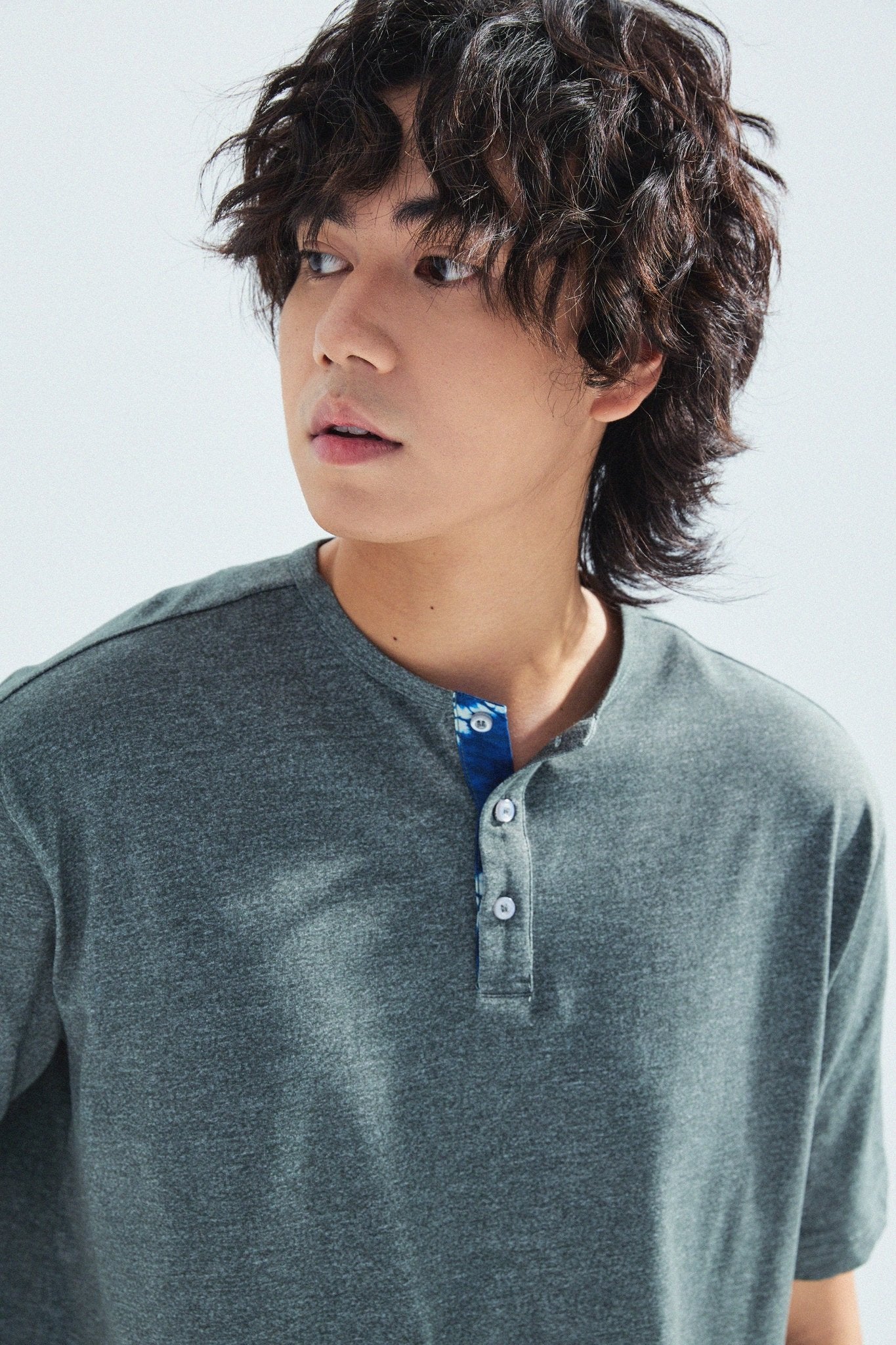 胡椒鹽冷感亨利領T-Shirt（灰色）Salt & Pepper Cooling Henley T-Shirt（Grey） - Full House Denim & Workshop
