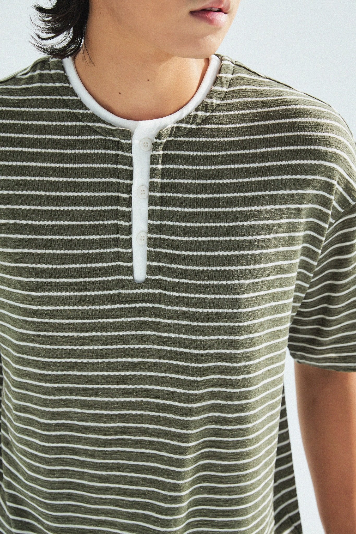 天竺棉假兩件亨利領T-Shirt（出岫色）Slub Cotton Faux Layered Henley T-Shirt（HILLSIDE GREEN） - Full House Denim & Workshop